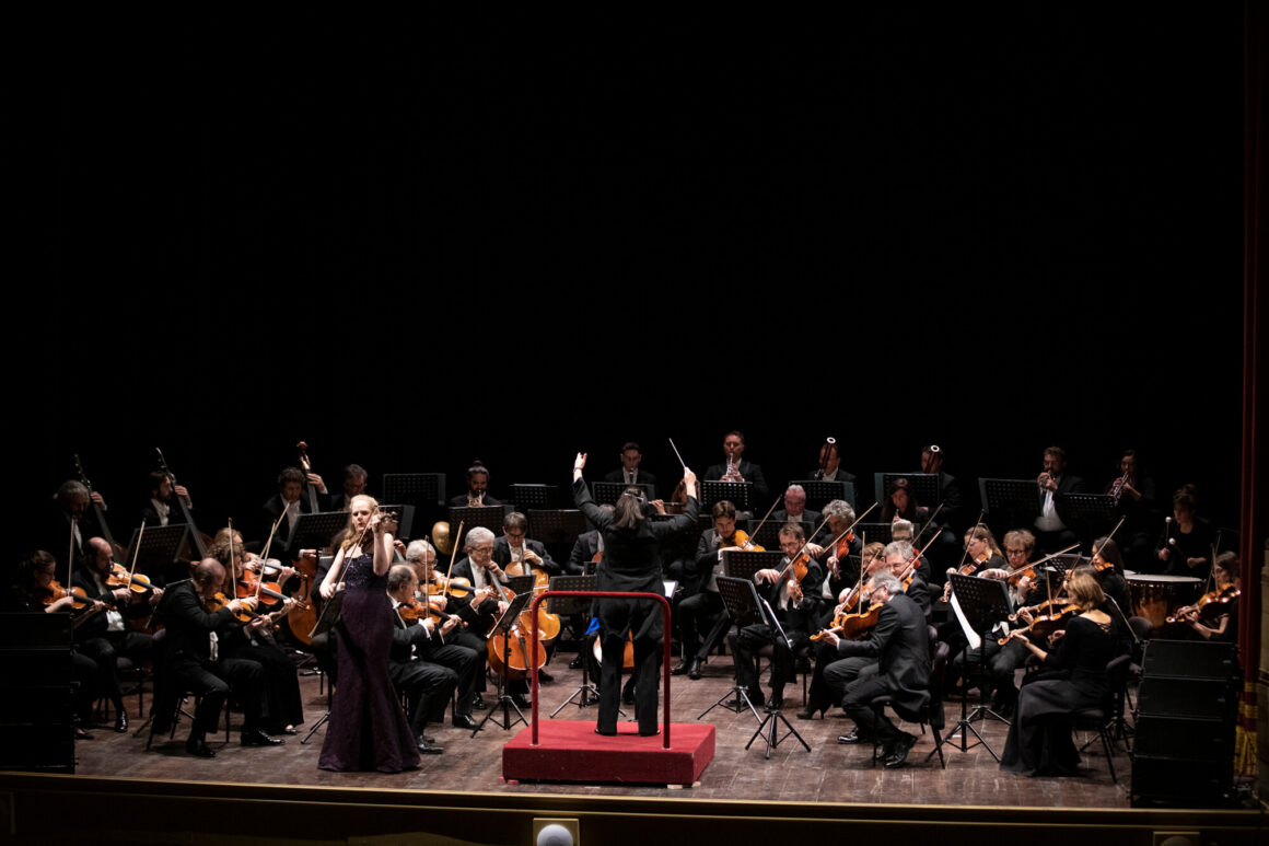 Orchestra da Camera di Mantova  Simone Lamsma  Valentina Pelleggi